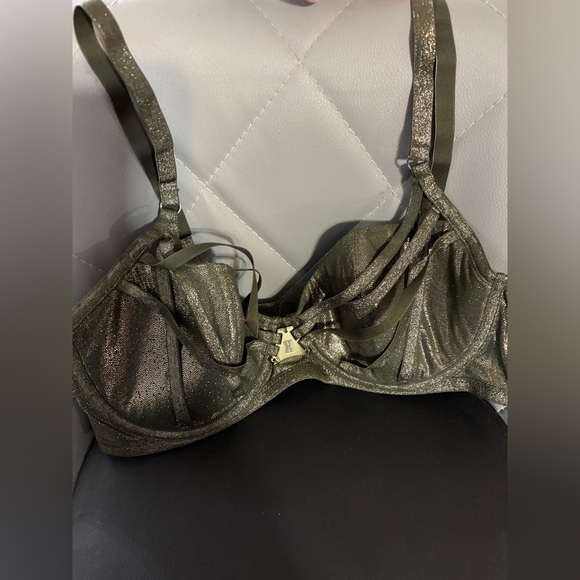 Brand new with tags - Picture 3 of 3